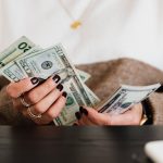 Покупка банковской карты на чужой паспорт: риски и последствия image_214.jpg